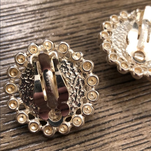 Premier Design Round Circle Button Clip Earrings - Picture 7 of 14